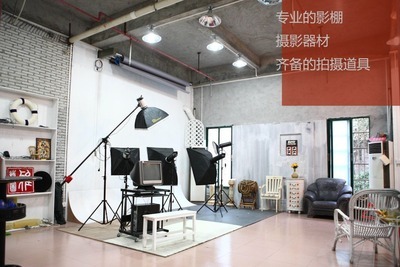 眼鏡攝影之道 道具搭景與專業(yè)服務(wù)的完美結(jié)合